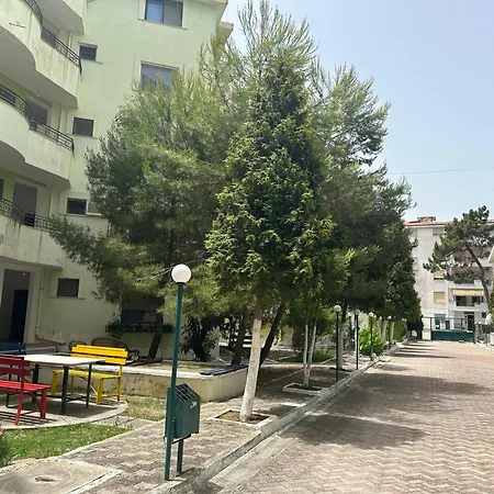 Eri Apartment Golem (Tirana)